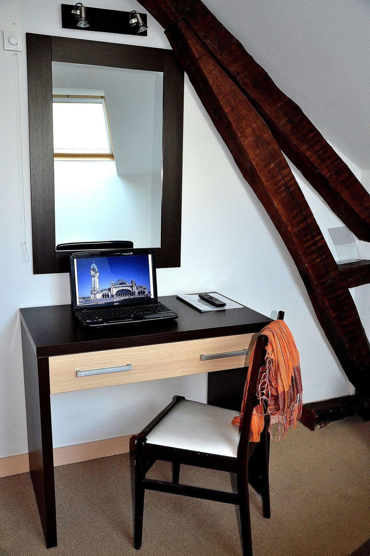 Hotel Les Benedictins Лимож Экстерьер фото